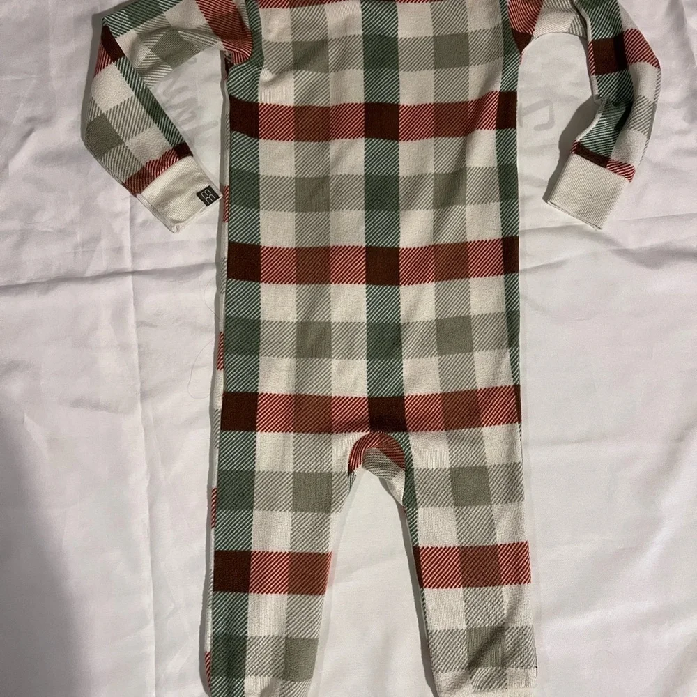 Modern Moments Super Soft Plaid Toddler One Piece Zip Up Pajama in Size 2T